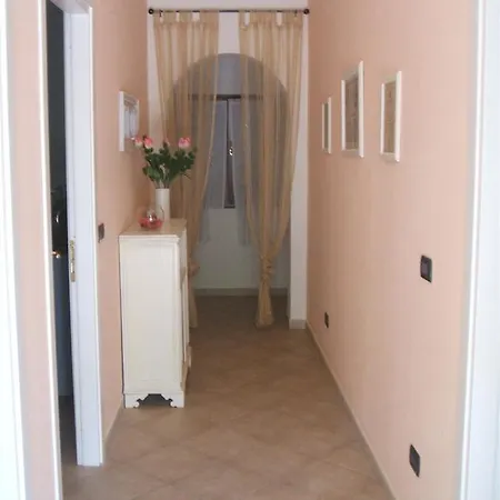 La Casa Di Elmo Varese Ligure