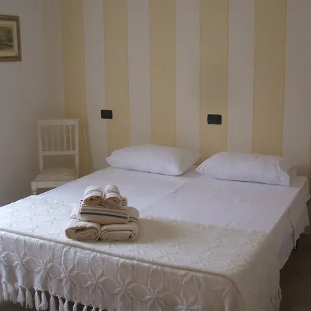 Vakantiehuis La Casa Di Elmo Varese Ligure